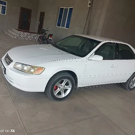 Toyota Camry 2000