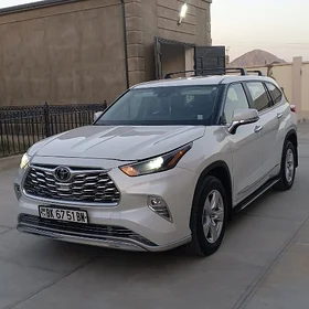 Toyota Highlander 2023