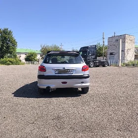 Peugeot 206 2004