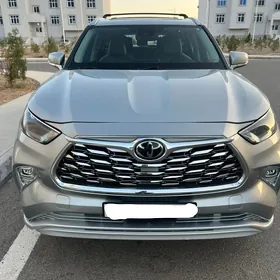 Toyota Highlander 2022
