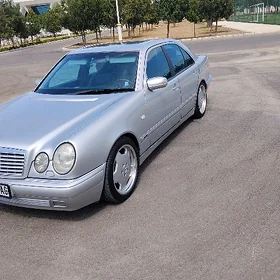 Mercedes-Benz E320 1999
