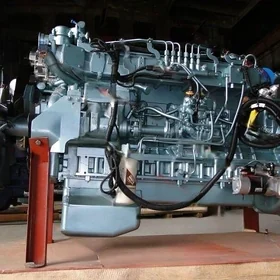 Sitrak motor weichai cummins