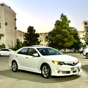 Toyota Camry 2011