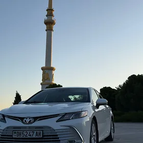 Toyota Camry 2022