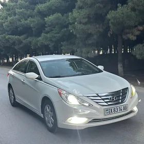 Hyundai Sonata 2011
