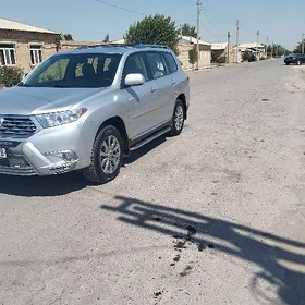 Toyota Highlander 2013