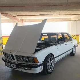 BMW 730 1982