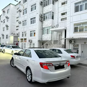 Toyota Camry 2012
