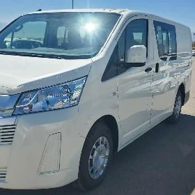 Toyota Hiace 2025