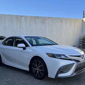Toyota Camry 2022