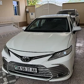 Toyota Camry 2023
