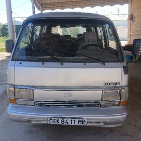 Toyota Hiace 1987