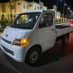 Toyota Town Ace 2023