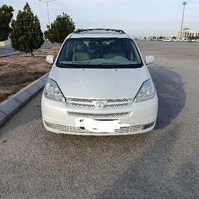 Toyota Sienna 2004