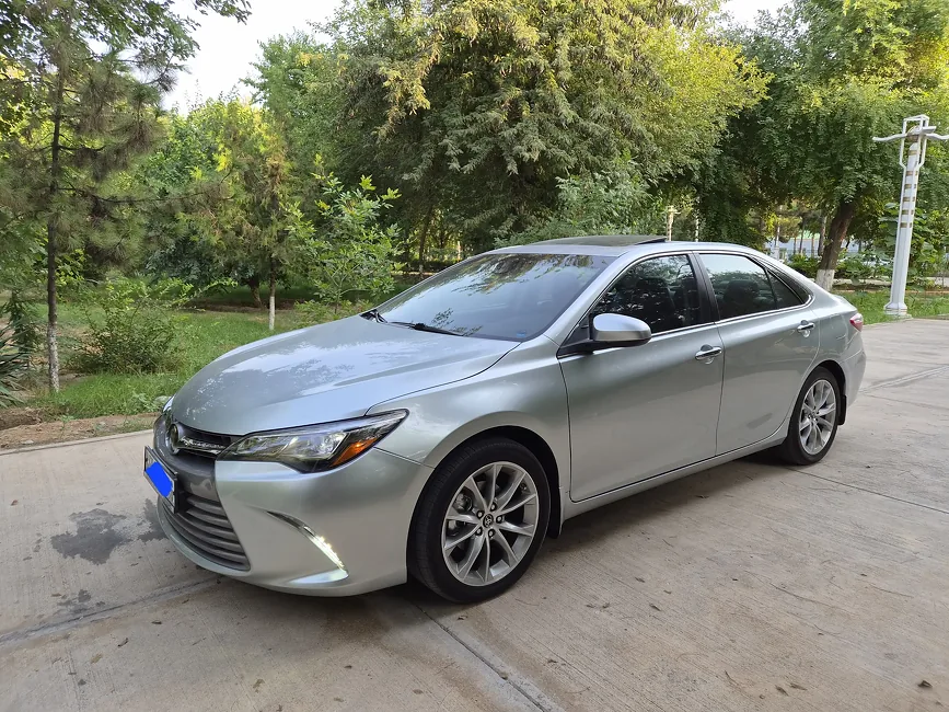 Toyota Camry 2017