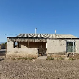 Şpaldan Ýasalan Jaý
