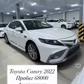Toyota Camry 2022