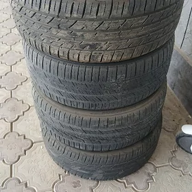 215/45/18