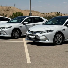 Toyota Camry 2023