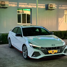Hyundai Elantra 2022