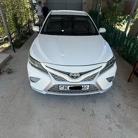 Toyota Camry 2018