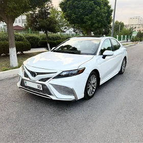 Toyota Camry 2022