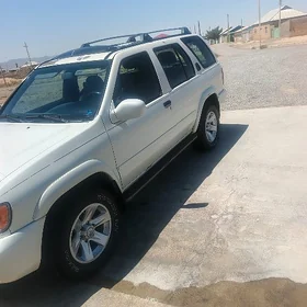 Nissan Pathfinder 2002