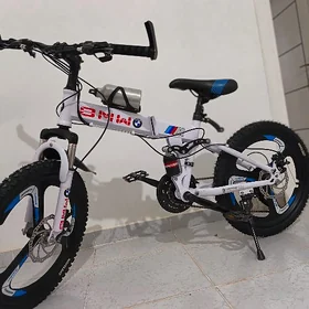 BMW welosiped tigir