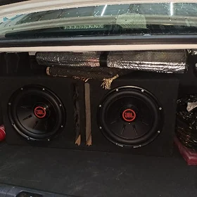 JBL bocka