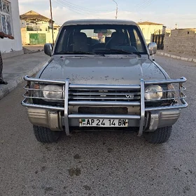 Mitsubishi Pajero 1997