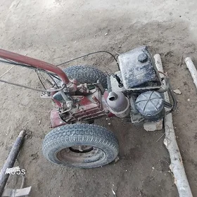 MTZ 80 2023
