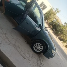 Toyota Camry 2000