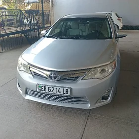 Toyota Camry 2014