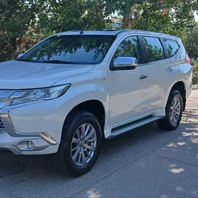 Mitsubishi Montero Sport 2020