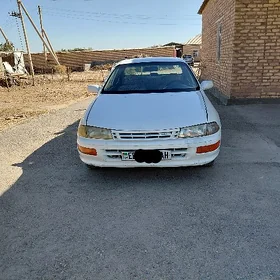 Toyota Carina 1995