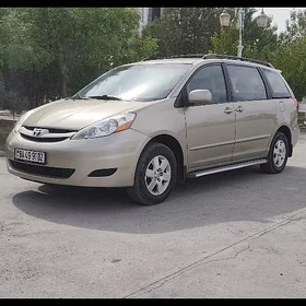 Toyota Sienna 2009