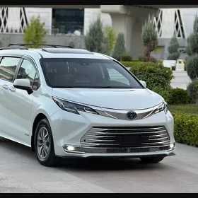 Toyota Sienna 2023