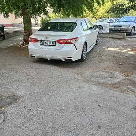 Toyota Camry 2020