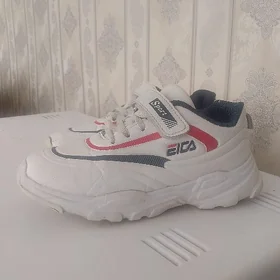 Детские спортивные красовки