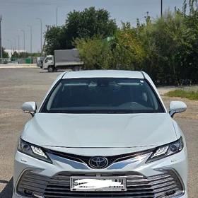 Toyota Camry 2023