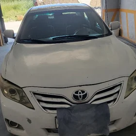 Toyota Camry 2010