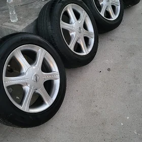 diska teker nissan Maxima