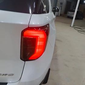 Ford Explorer 2022