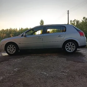 Opel Signum 2004