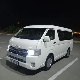 Toyota Hiace 2006