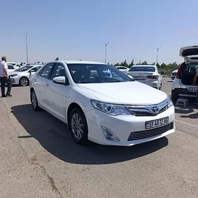 Toyota Camry 2013