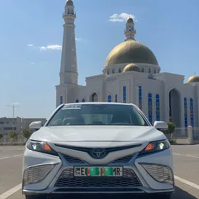Toyota Camry 2023