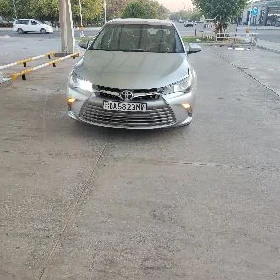 Toyota Camry 2017