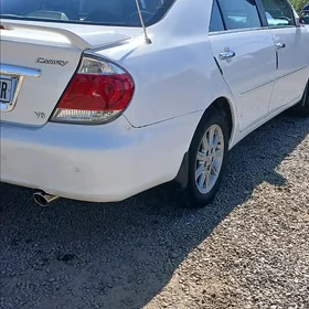 Toyota Camry 2004