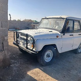 UAZ 469 2000